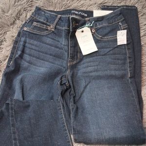 NWT Dark Jegging Jeans